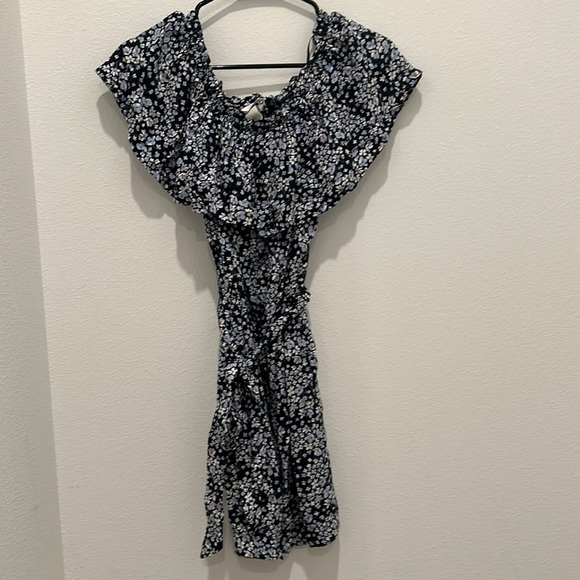 Womens dress - Picture 1 of 4